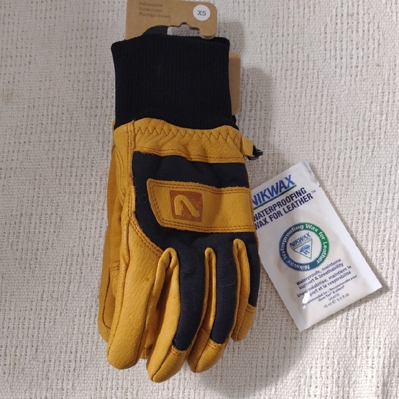 NWT Flylow Magarac Glove Leather Natural/Black Mens Work Gloves Size XS - Picture 1 of 7